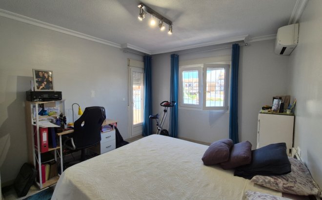 Resale - Town House -
Torrevieja - Costa Blanca