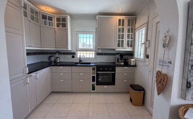 Revente - Villa -
Torrevieja - Costa Blanca