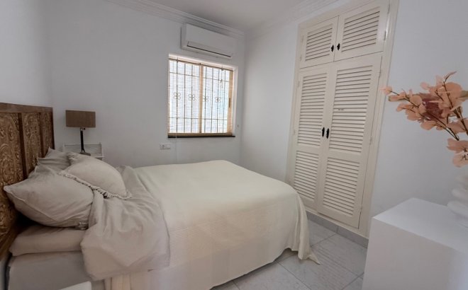 Revente - Villa -
Torrevieja - Costa Blanca