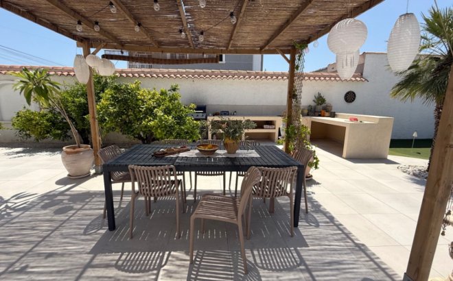 Revente - Villa -
Torrevieja - Costa Blanca
