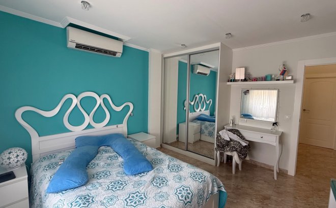 Revente - Villa -
Torrevieja - Costa Blanca