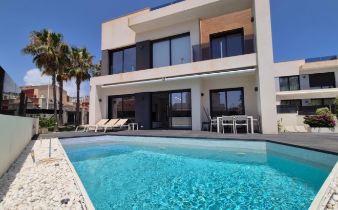 Revente - Villa -
Torrevieja - Costa Blanca
