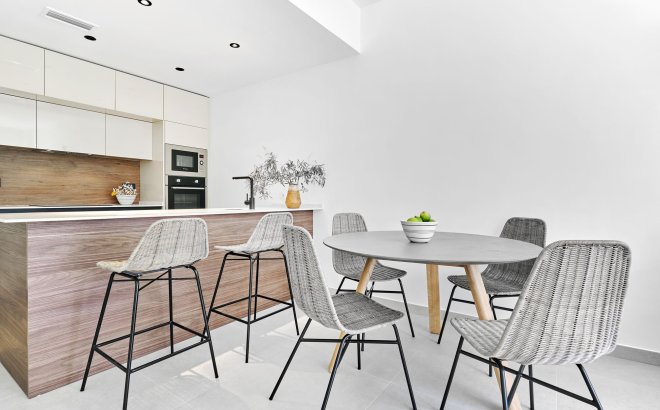 Revente - Town House -
Torrevieja - Costa Blanca