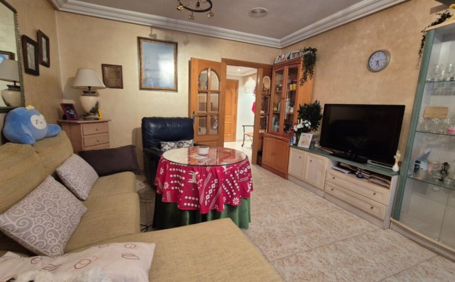 Herverkoop - Appartement -
Torrevieja - Costa Blanca