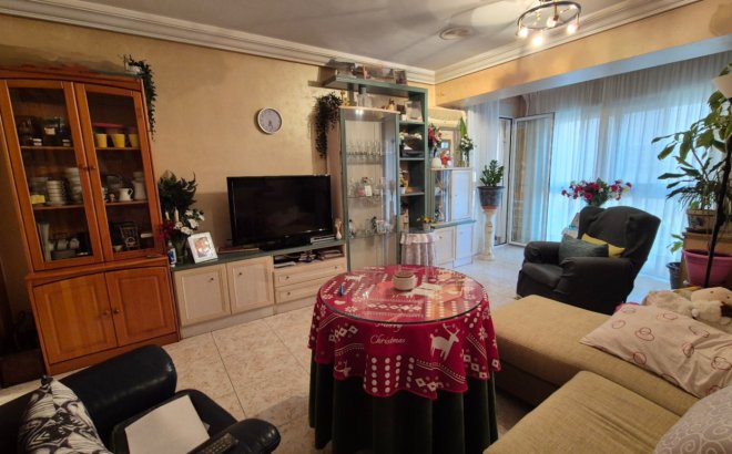 Herverkoop - Appartement -
Torrevieja - Costa Blanca
