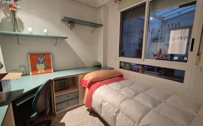 Herverkoop - Appartement -
Torrevieja - Costa Blanca