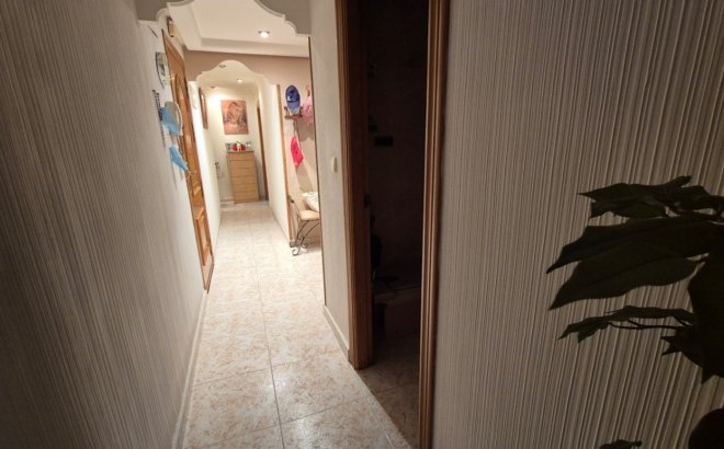 Herverkoop - Appartement -
Torrevieja - Costa Blanca