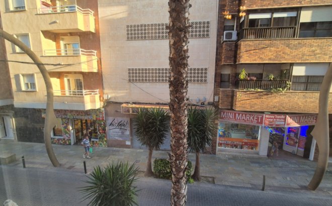 Herverkoop - Appartement -
Torrevieja - Costa Blanca