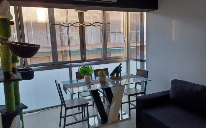 Herverkoop - Appartement -
Torre de la Horadada - Costa Blanca