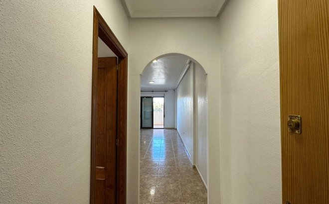 Herverkoop - Appartement -
Orihuela Costa - Campoamor