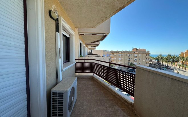 Herverkoop - Appartement -
Orihuela Costa - Campoamor