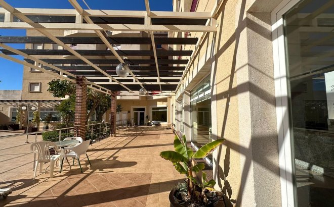 Herverkoop - Appartement -
Orihuela Costa - Campoamor