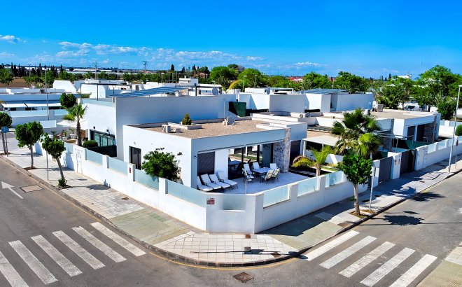 Revente - Villa -
Pilar de la Horadada - Costa Blanca