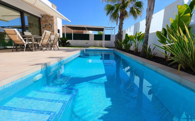 Revente - Villa -
Pilar de la Horadada - Costa Blanca