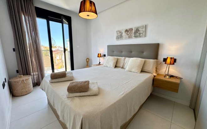 Resale - Apartment -
Pilar de la Horadada - Mil Palmeras