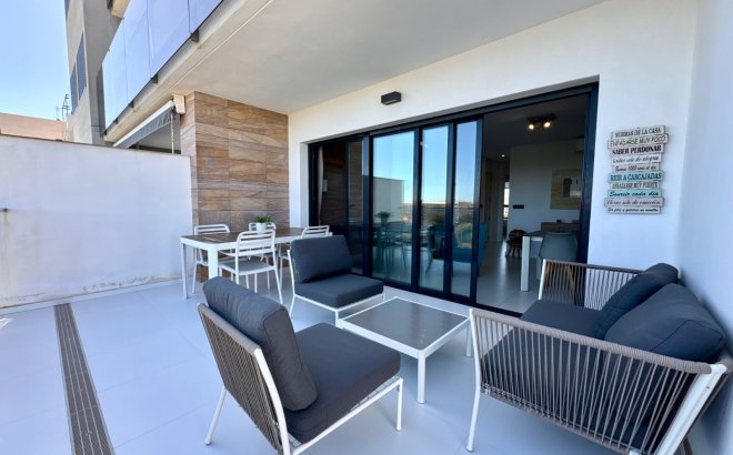 Resale - Apartment -
Pilar de la Horadada - Mil Palmeras