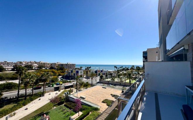 Resale - Apartment -
Pilar de la Horadada - Mil Palmeras