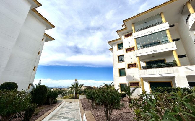 Resale - Apartment -
Campoamor - Costa Blanca