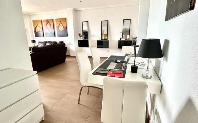 Resale - Apartment -
Campoamor - Costa Blanca