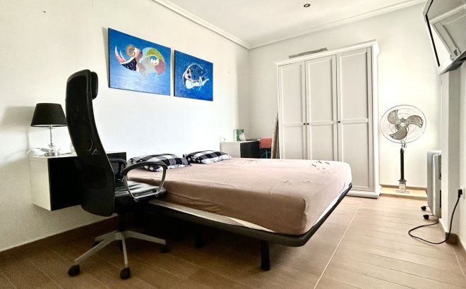 Resale - Apartment -
Campoamor - Costa Blanca