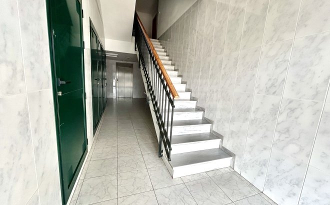 Resale - Apartment -
Campoamor - Costa Blanca