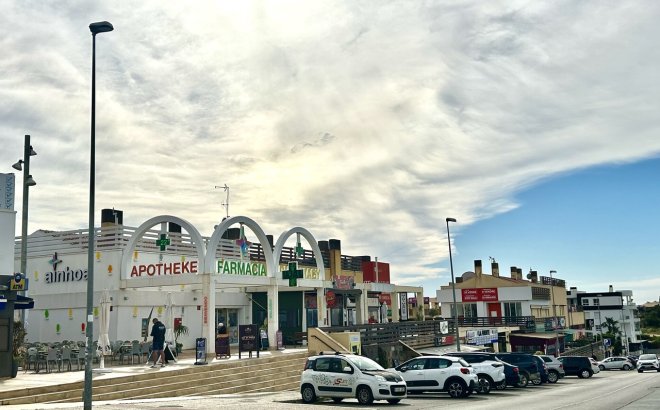 Resale - Apartment -
Campoamor - Costa Blanca