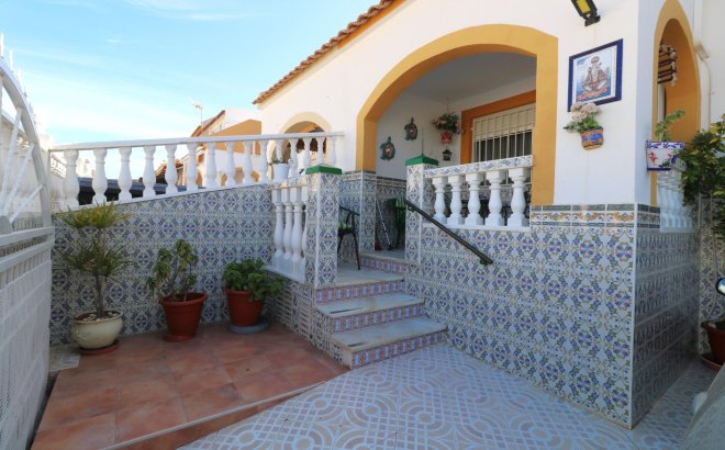 Herverkoop - Bungalow -
Torrevieja - El Limonar