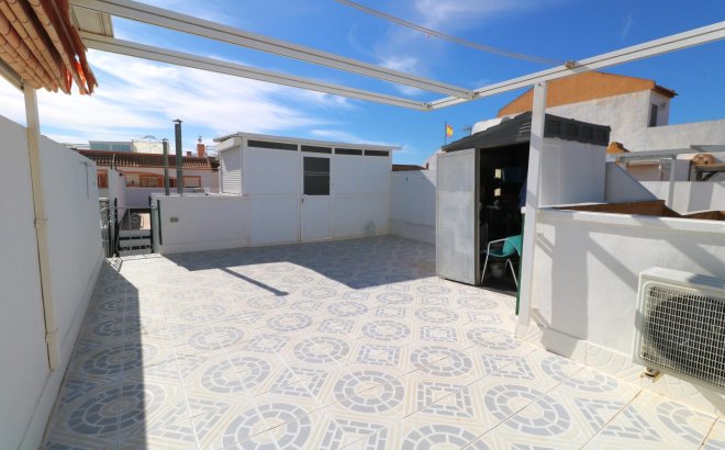 Herverkoop - Bungalow -
Torrevieja - El Limonar