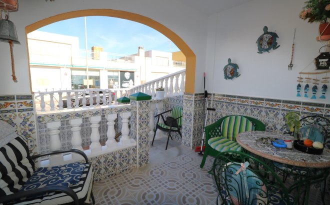 Herverkoop - Bungalow -
Torrevieja - El Limonar