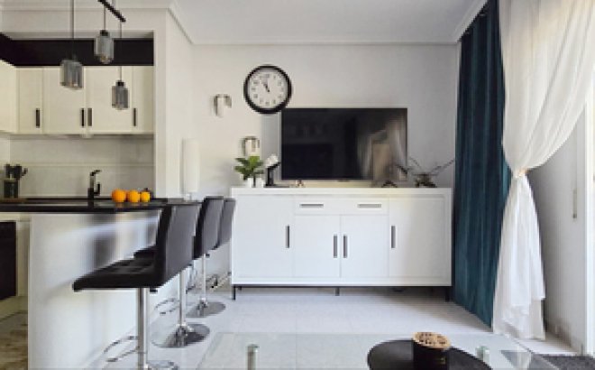 Resale - Apartment -
Torrevieja - Costa Blanca