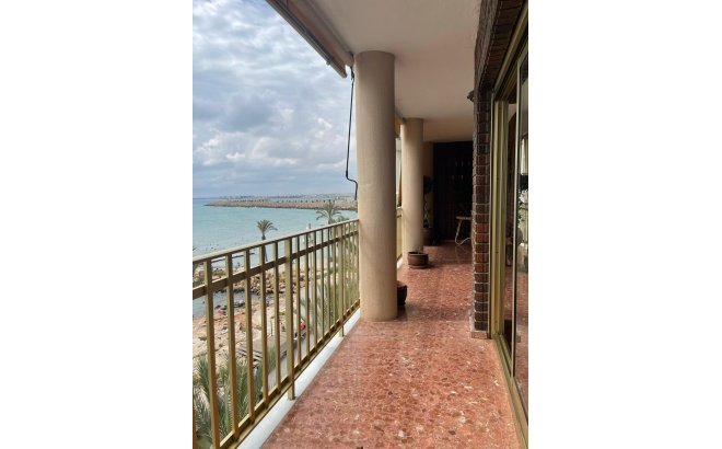 Revente - Appartement -
Torrevieja - Las Piscinas Naturales