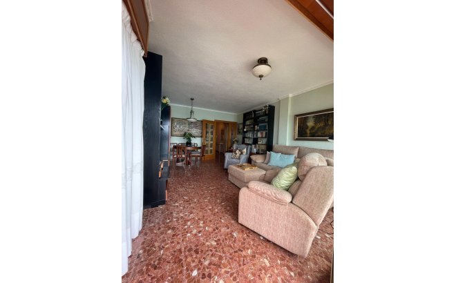 Revente - Appartement -
Torrevieja - Las Piscinas Naturales