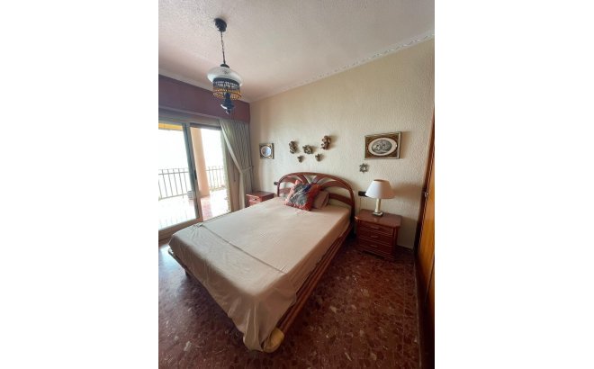 Revente - Appartement -
Torrevieja - Las Piscinas Naturales