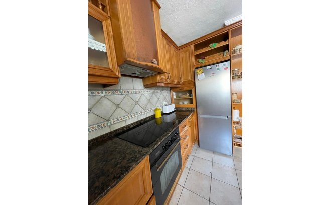 Revente - Appartement -
Torrevieja - Las Piscinas Naturales