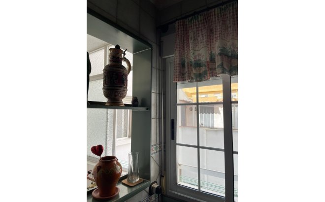 Revente - Appartement -
Torrevieja - Las Piscinas Naturales