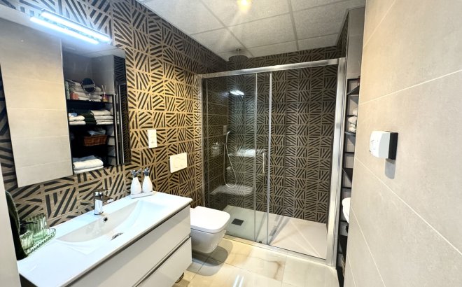 Resale - Apartment -
Playa Flamenca - Costa Blanca