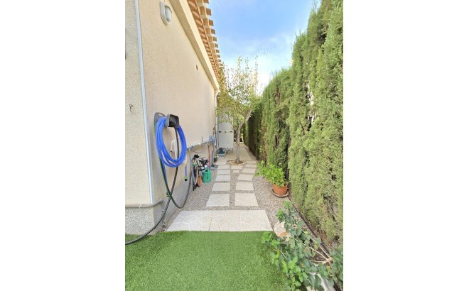 Resale - Villa -
Orihuela Costa - Playa Flamenca