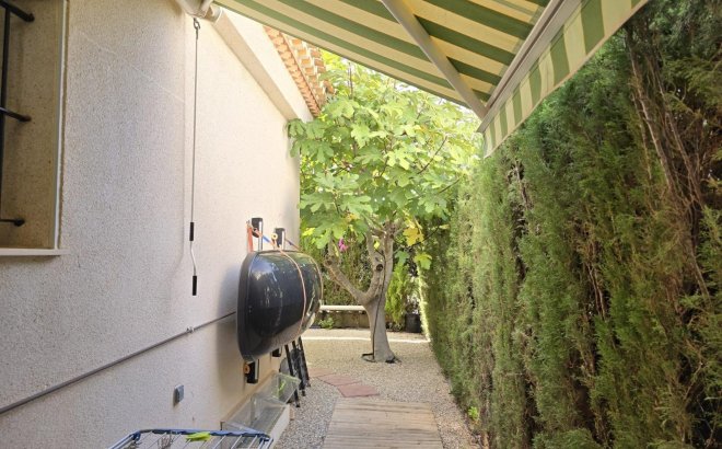 Resale - Villa -
Orihuela Costa - Playa Flamenca