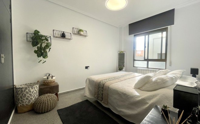 Herverkoop - Appartement -
Orihuela Costa - Costa Blanca