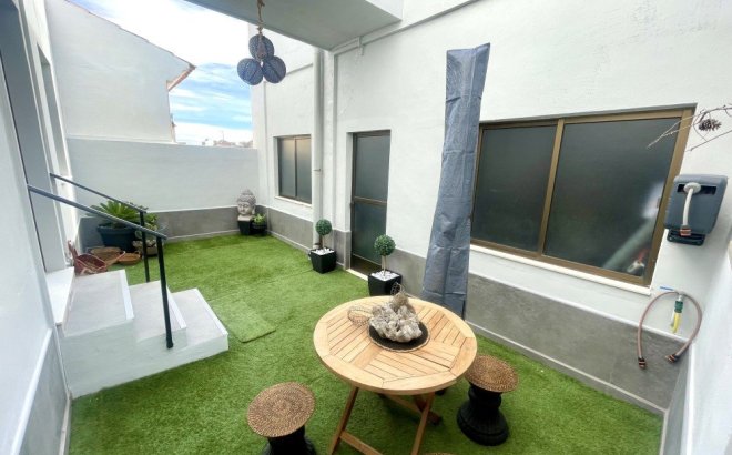 Herverkoop - Appartement -
Orihuela Costa - Costa Blanca