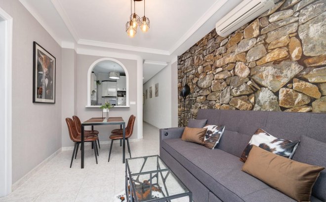 Resale - Apartment -
Torrevieja - Estacion De Autobuses