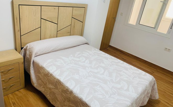 Revente - Appartement -
Torrevieja - Playa del Cura