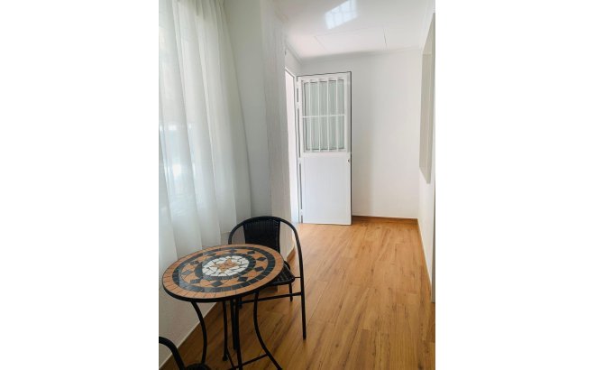 Revente - Appartement -
Torrevieja - Playa del Cura