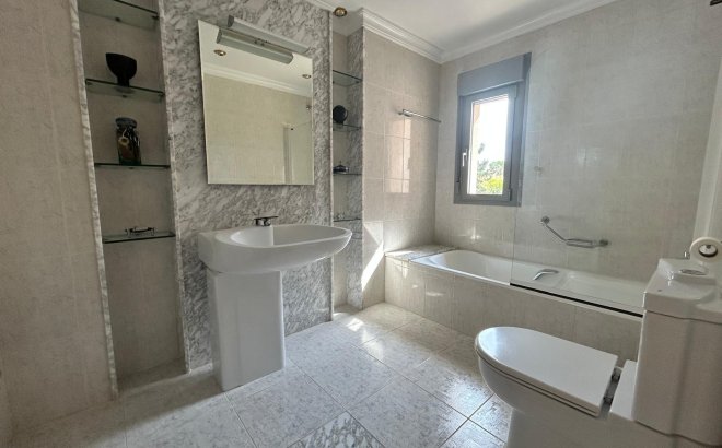 Revente - Villa -
Ciudad Quesada - Costa Blanca Sur