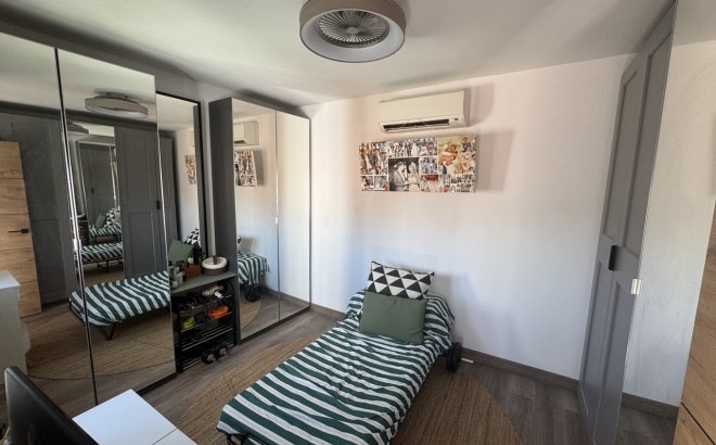 Herverkoop - Town House -
San Miguel de Salinas - Inland