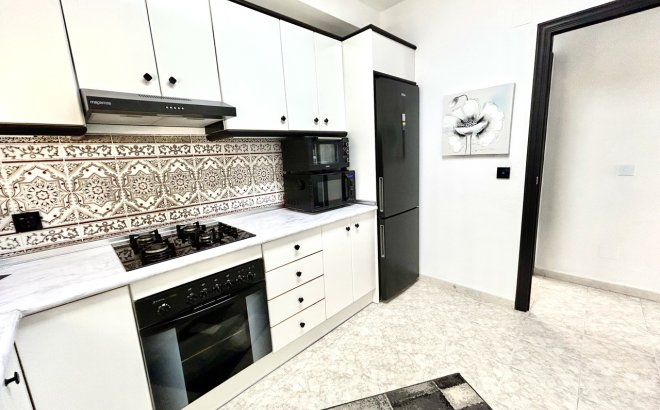 Resale - Town House -
Playa Flamenca - Costa Blanca