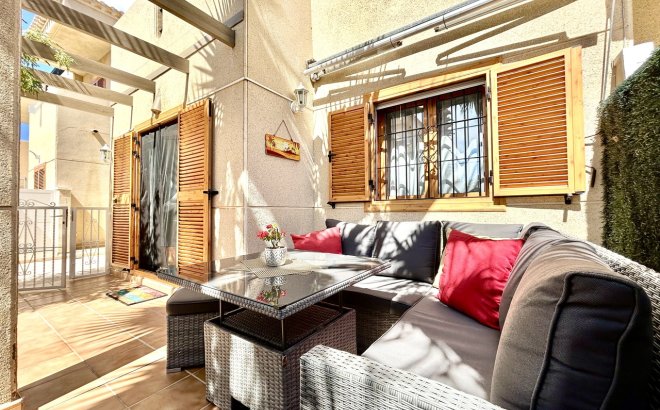 Resale - Town House -
Playa Flamenca - Costa Blanca