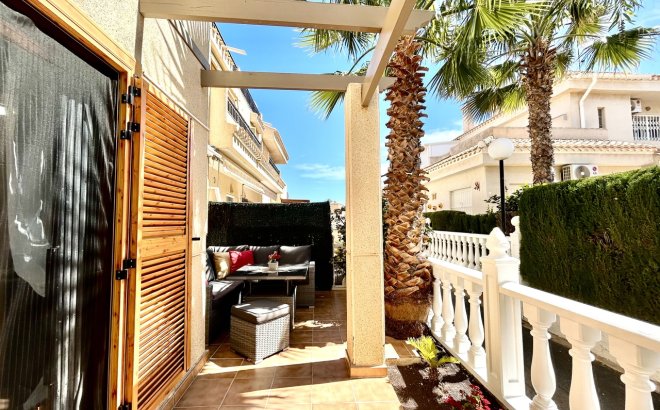 Resale - Town House -
Playa Flamenca - Costa Blanca