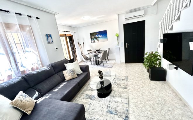 Resale - Town House -
Playa Flamenca - Costa Blanca