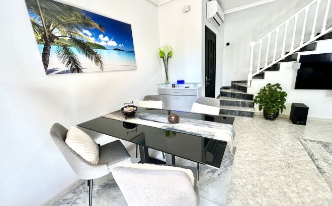 Resale - Town House -
Playa Flamenca - Costa Blanca